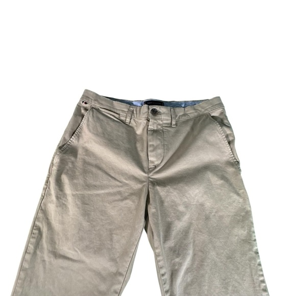 Tommy Hilfiger Men’s Slim Fit Stretch Chino Pants Khaki Beige 31x30 Flat Front - Picture 2 of 11